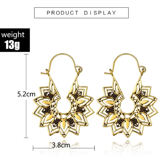 Vintage Style Flower Dangle Earrings - Picture 3 of 4